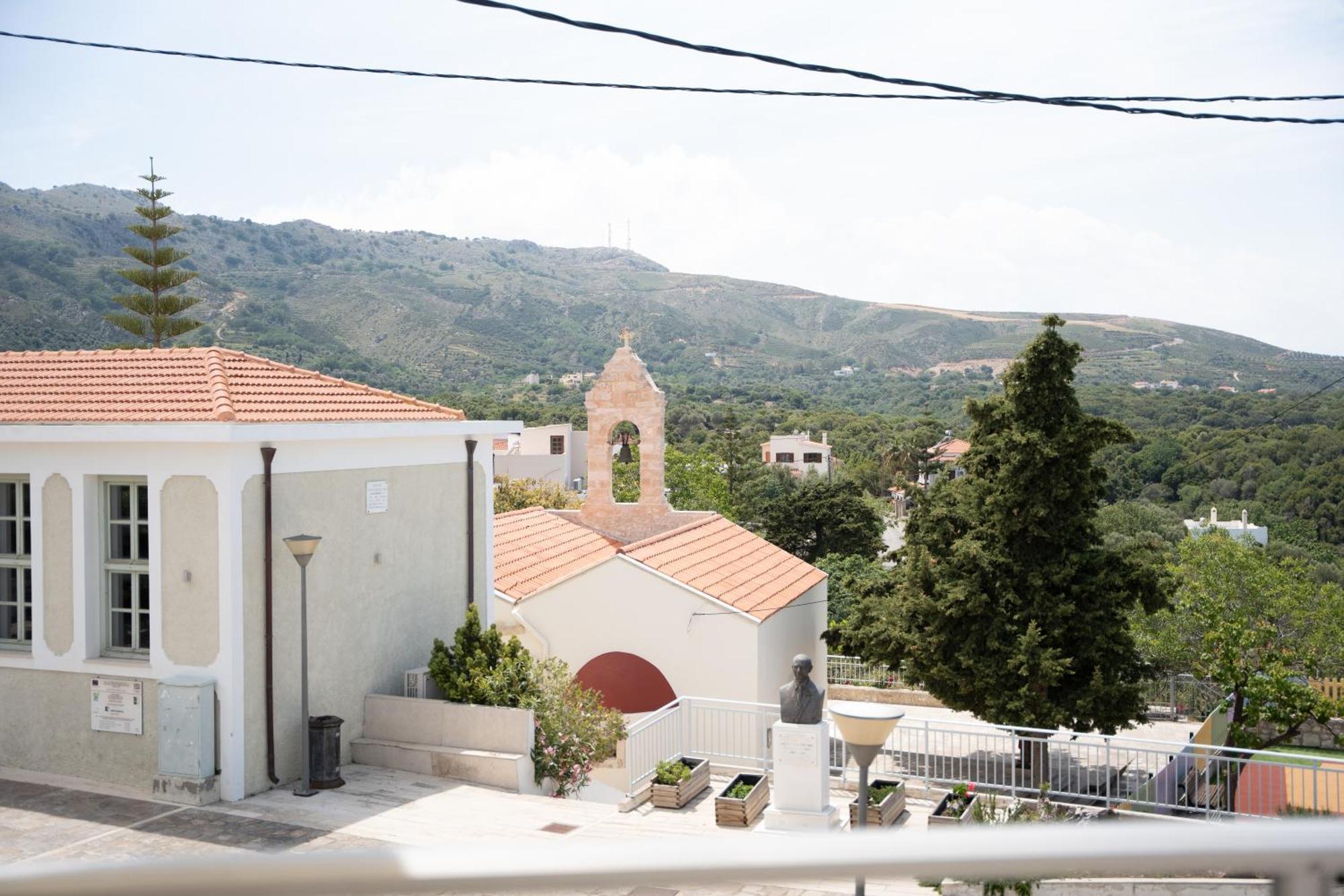 Elia Chromonastiri Apartment Khromonastirion