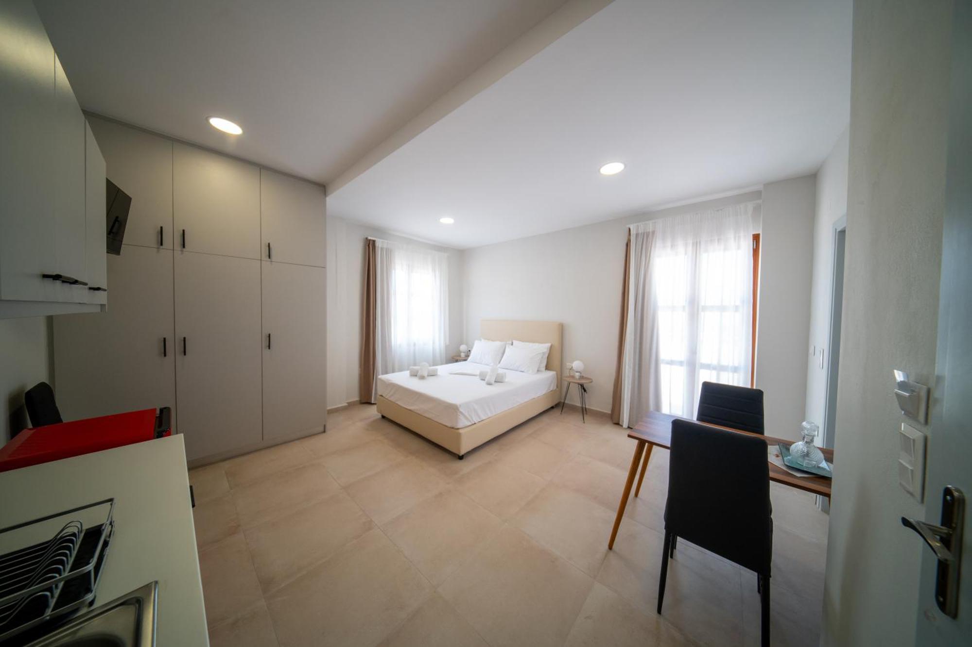 Apartment Elia Chromonastiri *