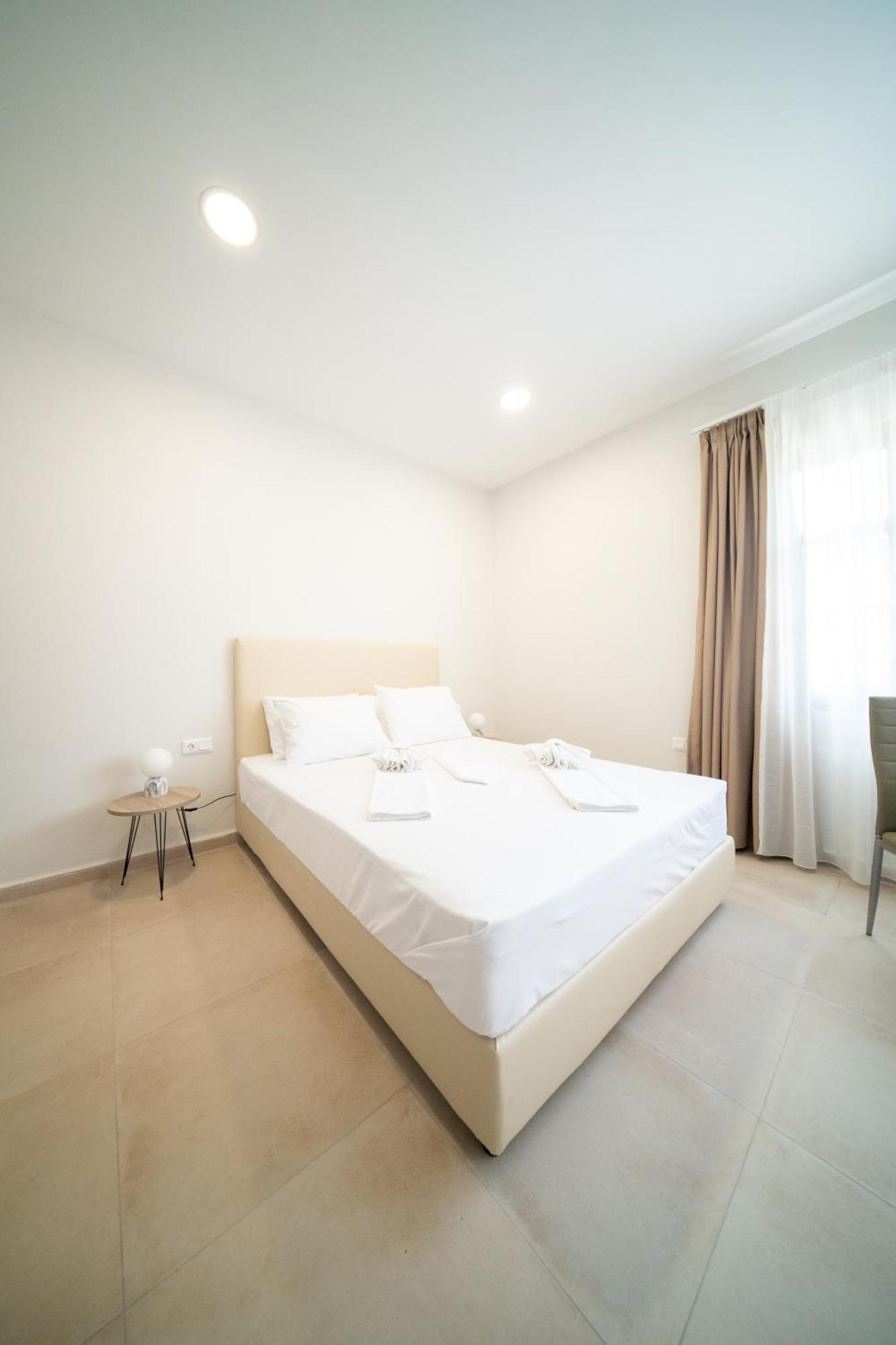 Elia Chromonastiri Apartment